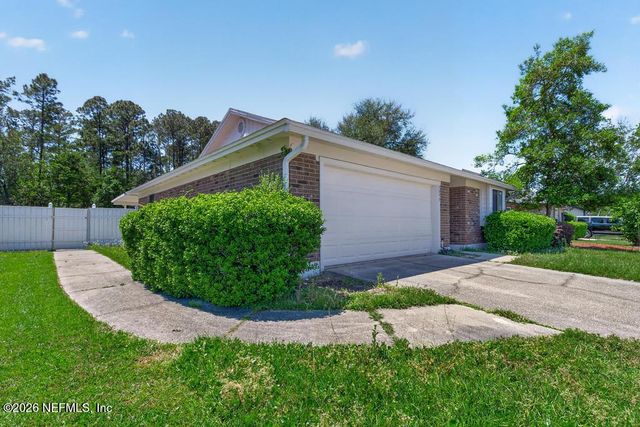 7053 EAGLES PERCH Drive, Jacksonville, FL 32244