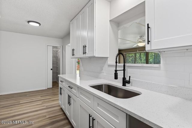 7053 EAGLES PERCH Drive, Jacksonville, FL 32244