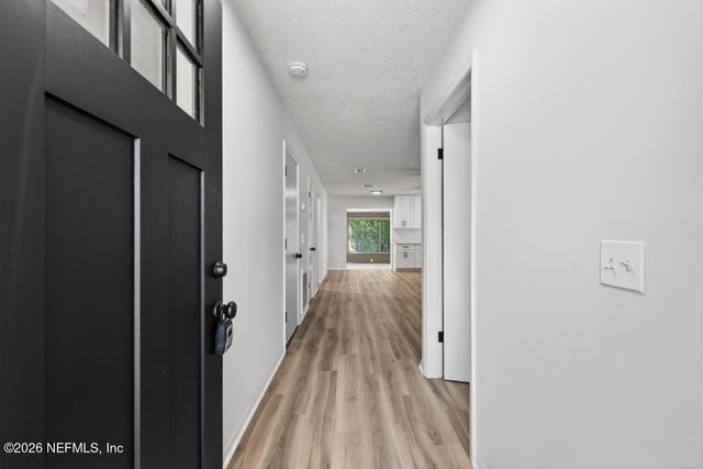 7053 EAGLES PERCH Drive, Jacksonville, FL 32244