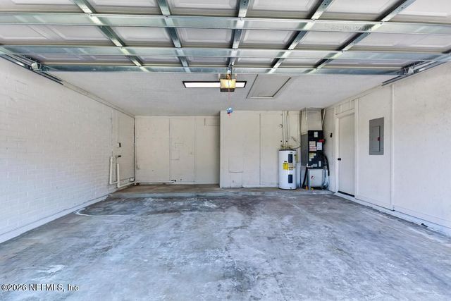 7053 EAGLES PERCH Drive, Jacksonville, FL 32244