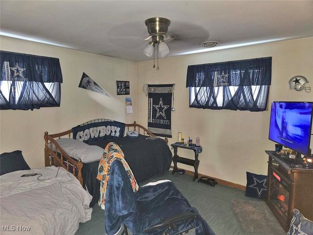 9490 State Route 212 NE, Bolivar, OH 44612