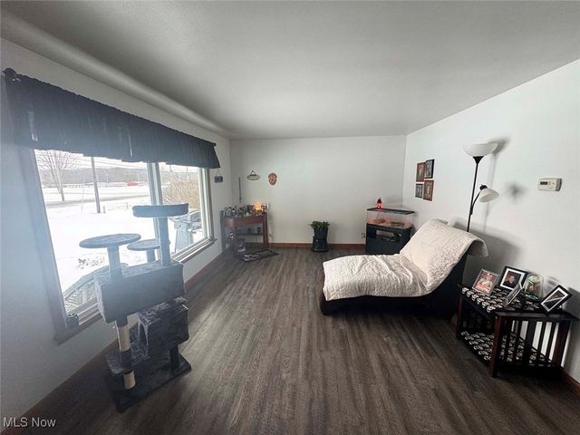 9490 State Route 212 NE, Bolivar, OH 44612