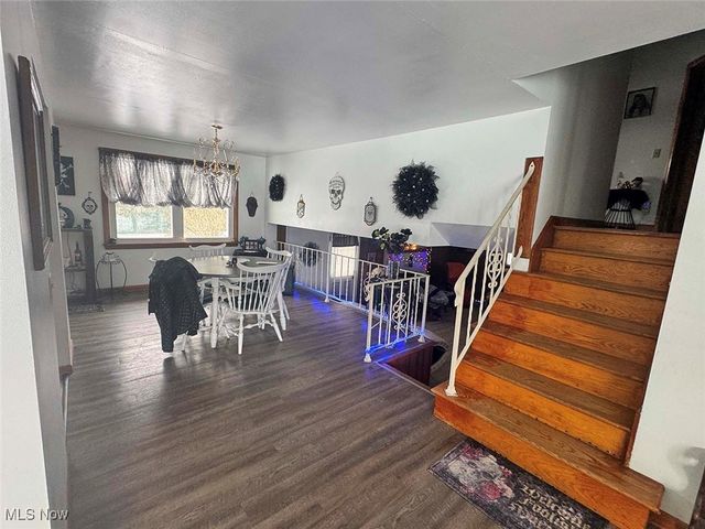 9490 State Route 212 NE, Bolivar, OH 44612