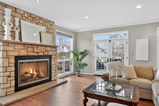 3909 Forest Avenue, Downers Grove, IL 60515