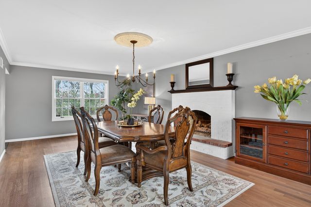 3909 Forest Avenue, Downers Grove, IL 60515