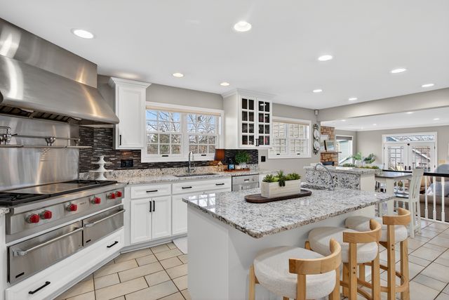 3909 Forest Avenue, Downers Grove, IL 60515