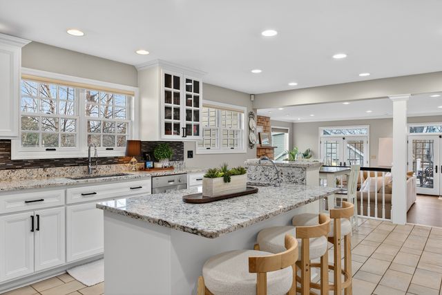 3909 Forest Avenue, Downers Grove, IL 60515