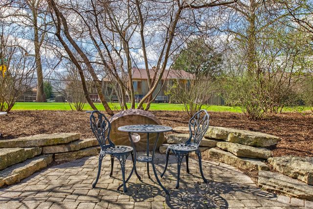 3909 Forest Avenue, Downers Grove, IL 60515