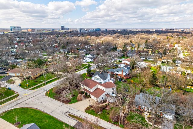 3909 Forest Avenue, Downers Grove, IL 60515