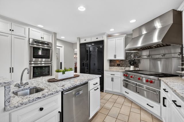 3909 Forest Avenue, Downers Grove, IL 60515