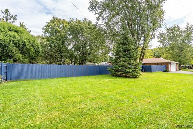 3 Hazel Court, Orchard Park, NY 14224