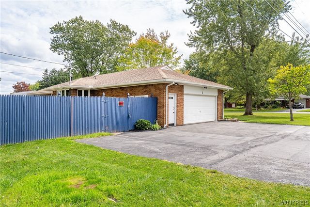 3 Hazel Court, Orchard Park, NY 14224