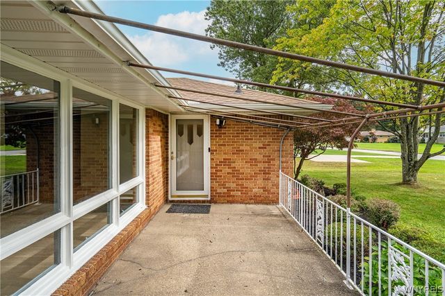 3 Hazel Court, Orchard Park, NY 14224