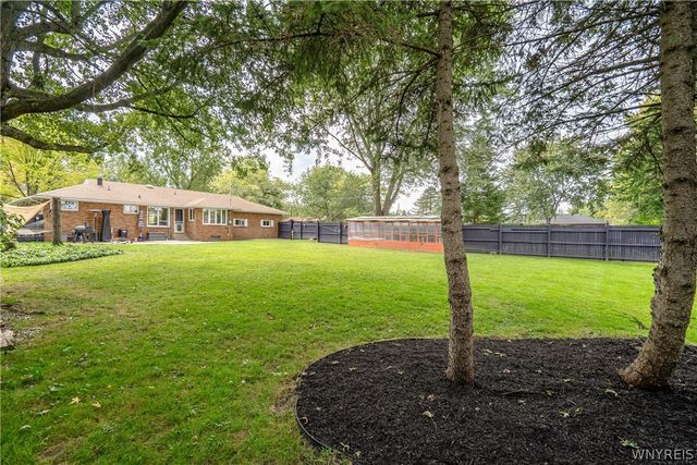 3 Hazel Court, Orchard Park, NY 14224