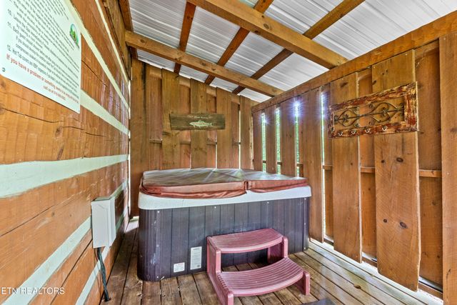 144 Timberwinds Way, Townsend, TN 37882