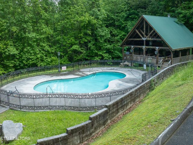 144 Timberwinds Way, Townsend, TN 37882