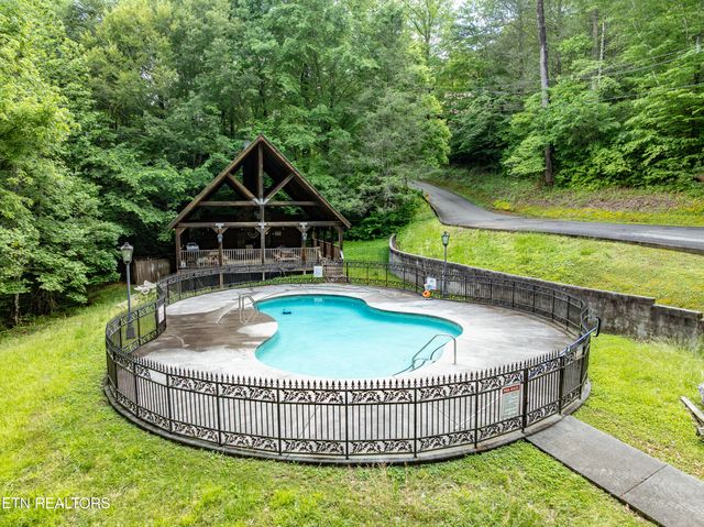 144 Timberwinds Way, Townsend, TN 37882