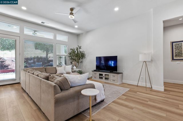 346 Gladstone Dr, Brentwood, CA 94513