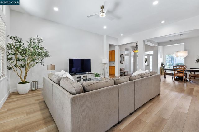 346 Gladstone Dr, Brentwood, CA 94513