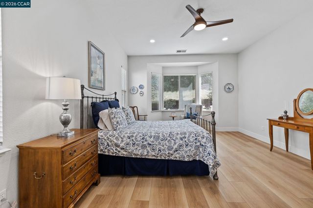 346 Gladstone Dr, Brentwood, CA 94513