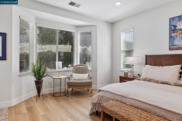 346 Gladstone Dr, Brentwood, CA 94513
