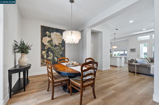346 Gladstone Dr, Brentwood, CA 94513