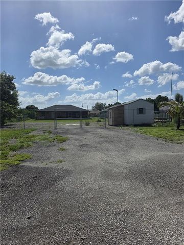 1816 Tomaso AVE, Lehigh Acres, FL 33972