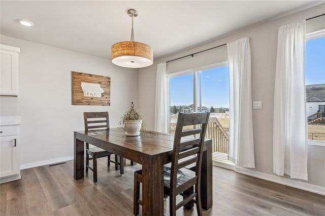 7114 Harlan Eddy Drive SW, Cedar Rapids, IA 52404