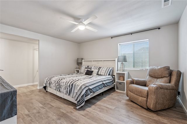 7114 Harlan Eddy Drive SW, Cedar Rapids, IA 52404