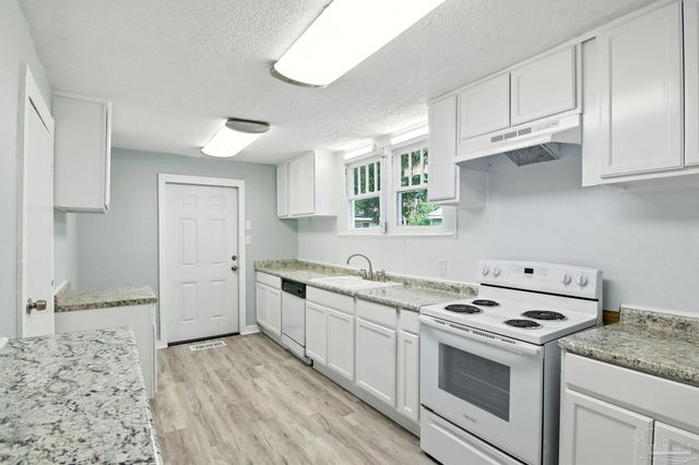 1215 N U St, Pensacola, FL 32505