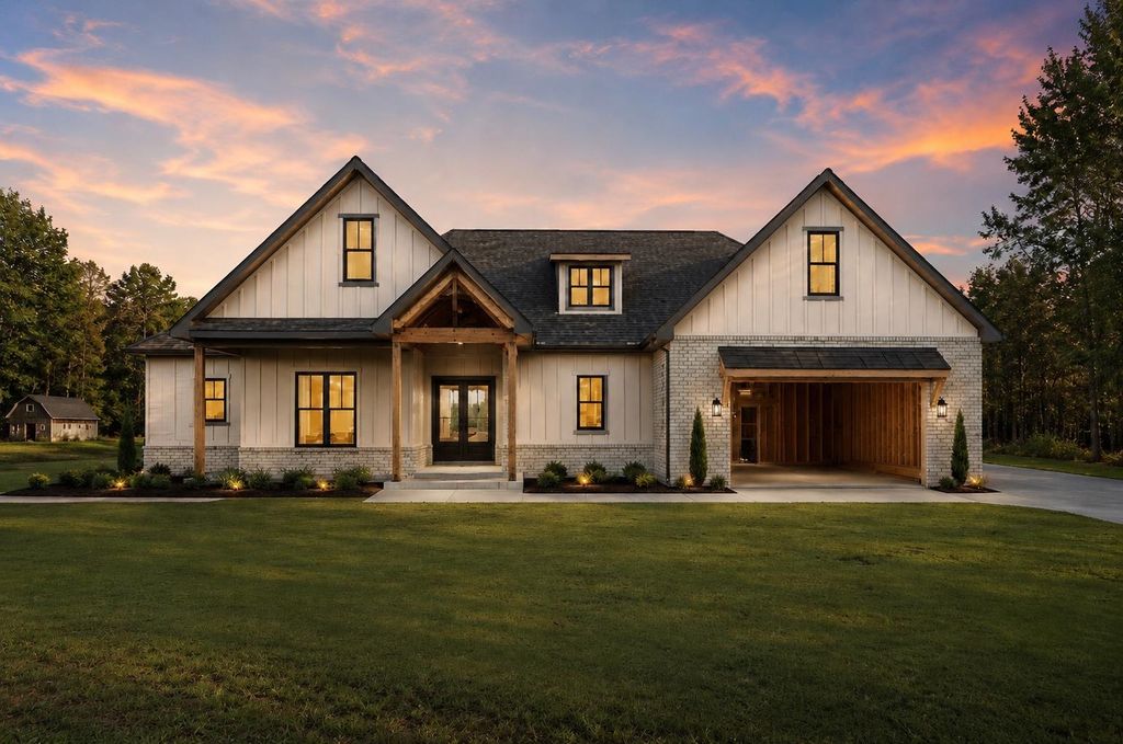 331 Pine Log Ford Road, Travelers Rest, SC 29690