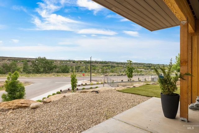 5793 S Brian Way, Boise, ID 83716