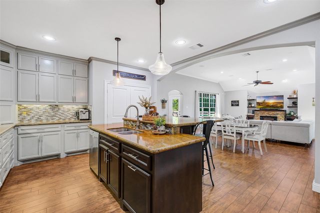 11834 Bisonte Street, Needville, TX 77461