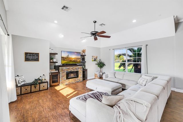 11834 Bisonte Street, Needville, TX 77461