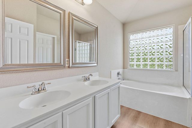 601 Brazos Bend DR, Cedar Park, TX 78613