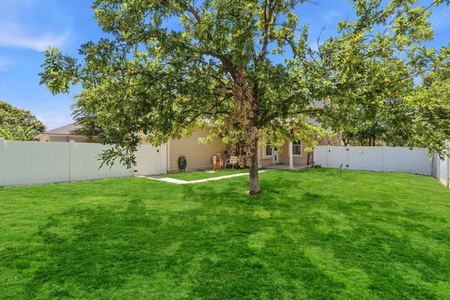 601 Brazos Bend DR, Cedar Park, TX 78613