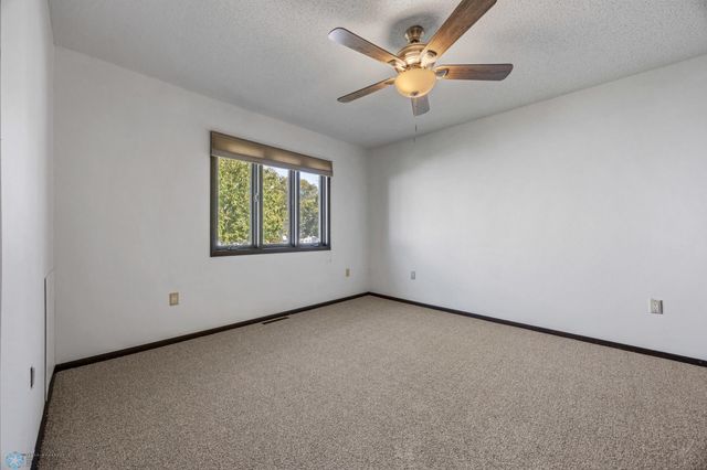 161 2nd Avenue S, Casselton, ND 58012