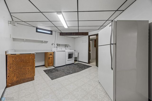 161 2nd Avenue S, Casselton, ND 58012