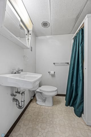 161 2nd Avenue S, Casselton, ND 58012