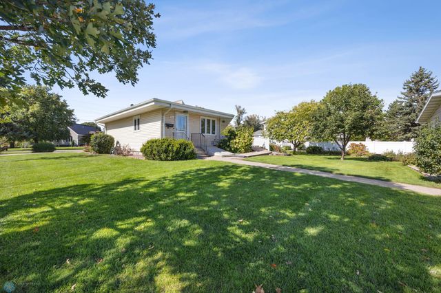 161 2nd Avenue S, Casselton, ND 58012