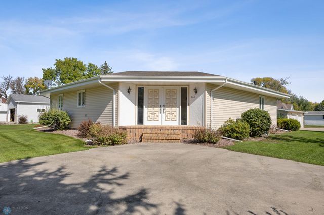 161 2nd Avenue S, Casselton, ND 58012