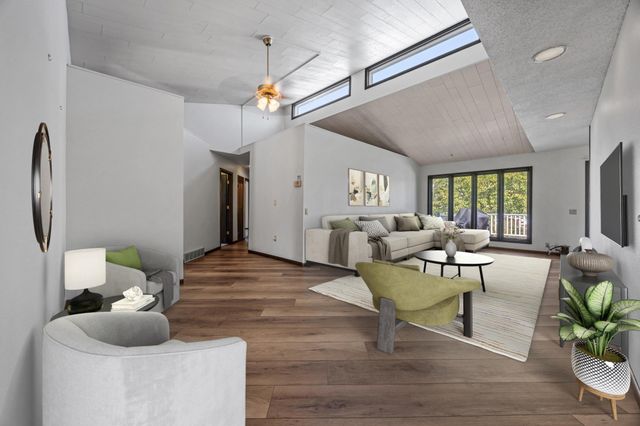 161 2nd Avenue S, Casselton, ND 58012