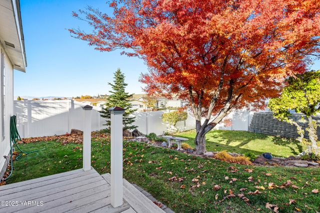 200 Bridle Way Unit 102, Yakima, WA 98901
