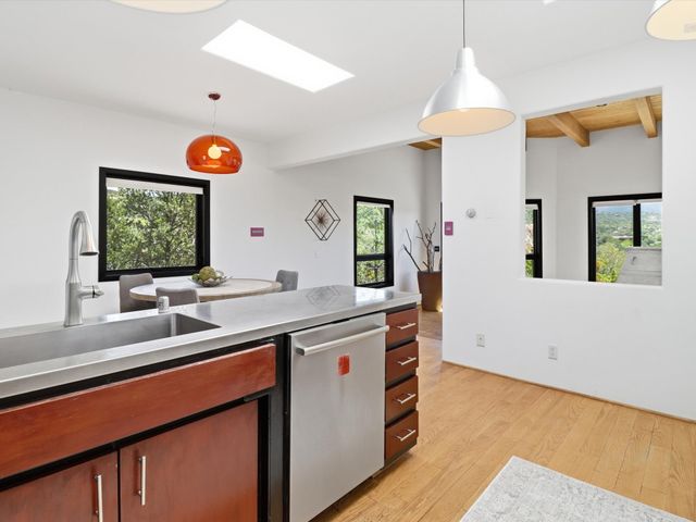 975 Indian Ridge, Santa Fe, NM 87501