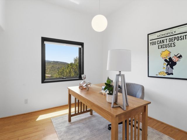 975 Indian Ridge, Santa Fe, NM 87501