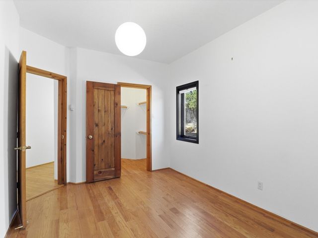 975 Indian Ridge, Santa Fe, NM 87501