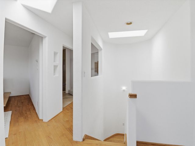 975 Indian Ridge, Santa Fe, NM 87501