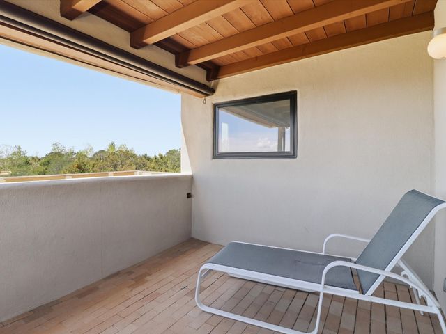 975 Indian Ridge, Santa Fe, NM 87501