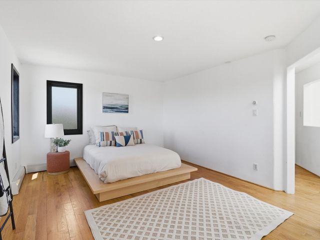 975 Indian Ridge, Santa Fe, NM 87501