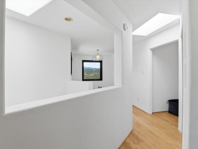 975 Indian Ridge, Santa Fe, NM 87501